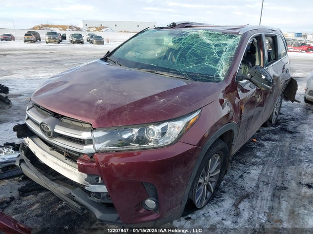 5TDJZRFHXJS826705 Toyota Highlander Se/xle
