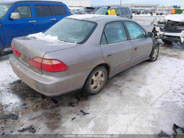 Продаж на аукціоні авто 2000 Honda Accord Ex, vin: 1HGCG566XYA815962, номер лоту: 12208001