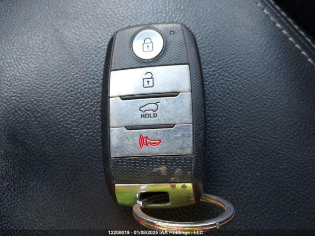 5XYPHDA30KG483235 KIA Sorento Ex/ex Sport