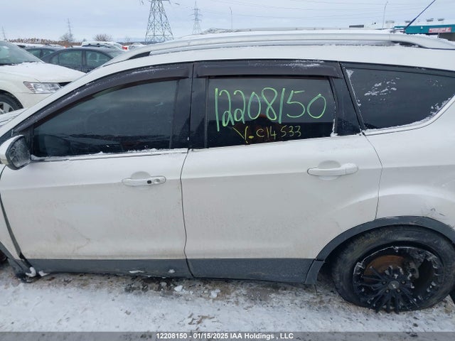 Ford Escape 2016 1FMCU9J95GUC14533 Image 13
