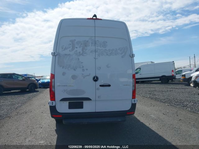 W1Y4NCHY4RP636824 Mercedes-Benz Sprinter 2500