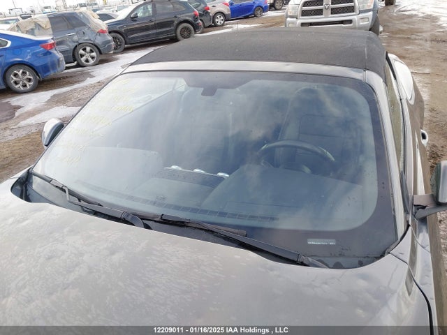 1FATP8UH2K5179726 Ford 4v
