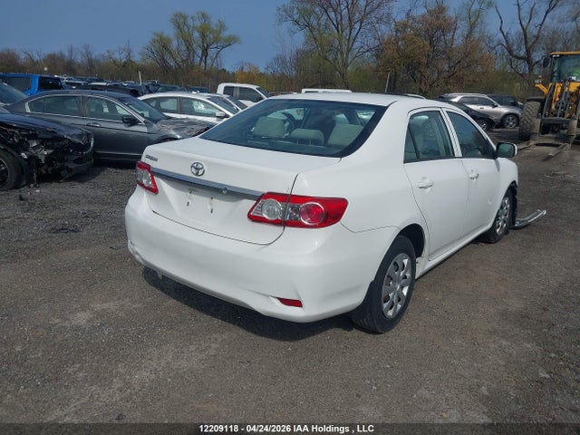 12209118 :رقم المزاد ، 2T1BU4EE2BC615442 vin ، 2011 Toyota Corolla S/le مزاد بيع