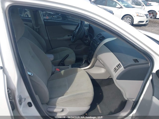 12209118 :رقم المزاد ، 2T1BU4EE2BC615442 vin ، 2011 Toyota Corolla S/le مزاد بيع