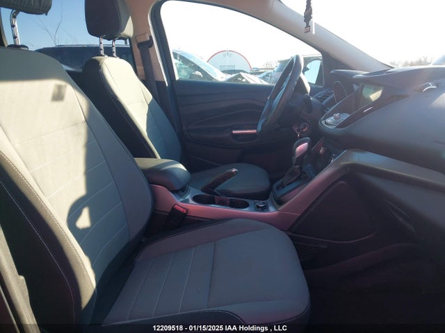 1FMCU9GX4GUC69917 Ford Escape