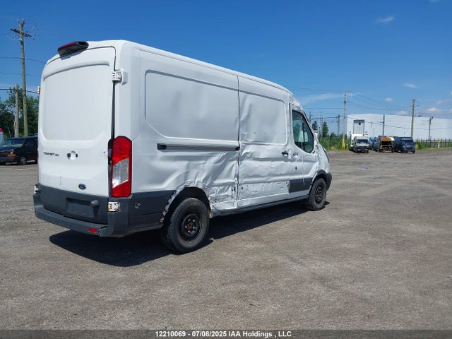 1FTYE2CM3JKB00808 Ford 2018