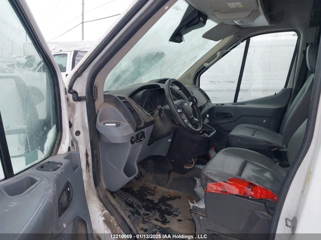 1FTYE2CM3JKB00808 Ford 2018