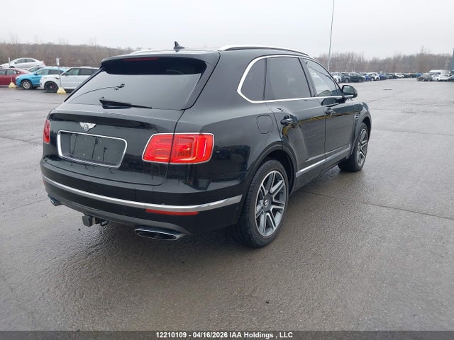 Bentley Bentayga 2018 SJAAC4ZV1JC017599 Image 4