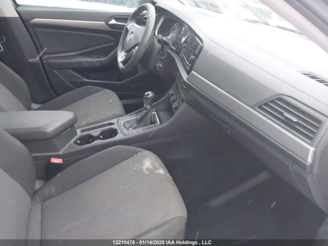 3VWN57BU0MM033855 Volkswagen tsi