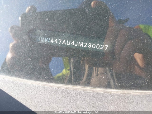 3VW447AU4JM290027 Volkswagen Golf GTI