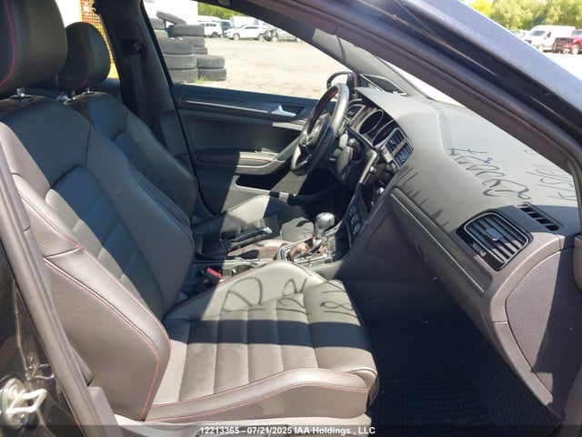 3VW447AU4JM290027 Volkswagen Golf GTI