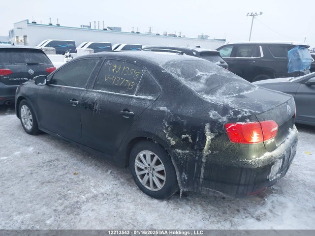 3VWDK7AJ1EM437793 Volkswagen Jetta 2.0l Comfortline