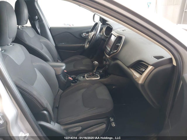 1C4PJMCS6GW116701 Jeep Cherokee