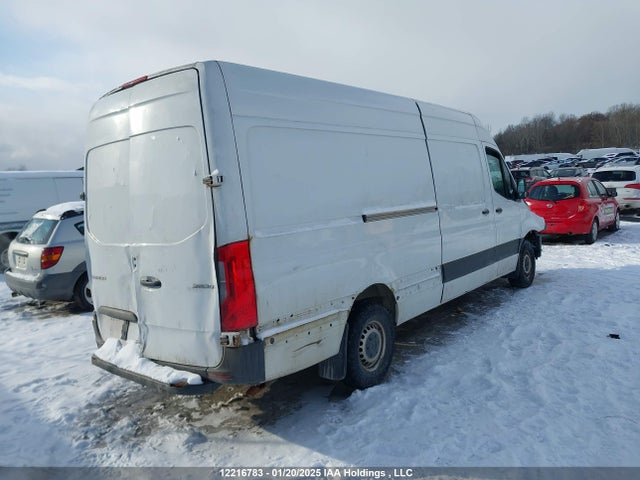 W1Y4ECHY4KP196951 Mercedes-Benz om642