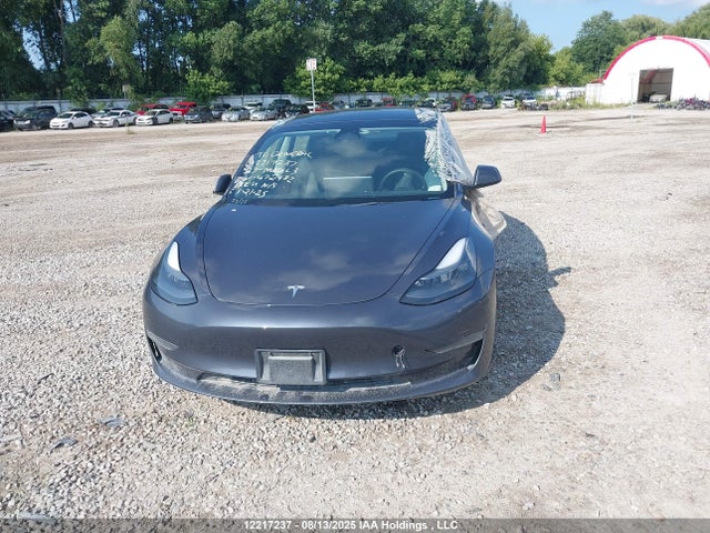 5YJ3E1EAXPF472482 Tesla MODEL 3