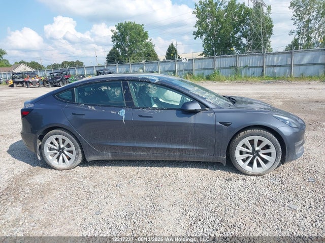 5YJ3E1EAXPF472482 Tesla MODEL 3