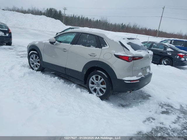 3MVDMBDM4PM526426 Mazda pyukd