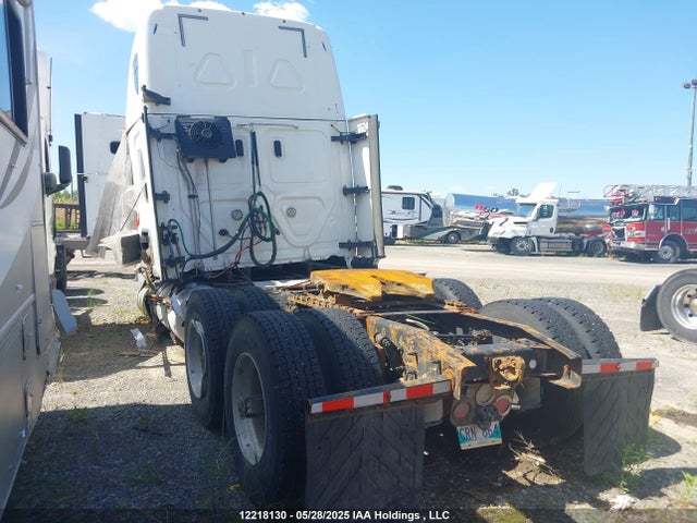 3AKJHHDR9KSKH9320 Freightliner Detroit Diesel Dd15