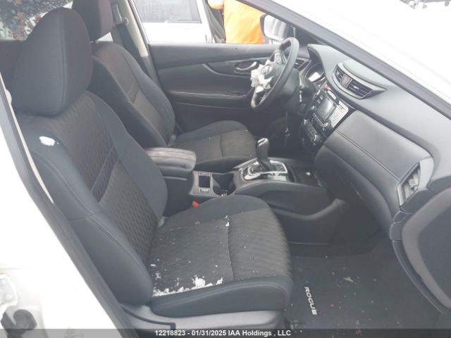 5N1AT2MV4HC851995 Nissan Rogue Sv/sl
