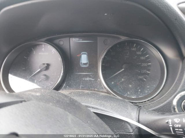 5N1AT2MV4HC851995 Nissan Rogue Sv/sl