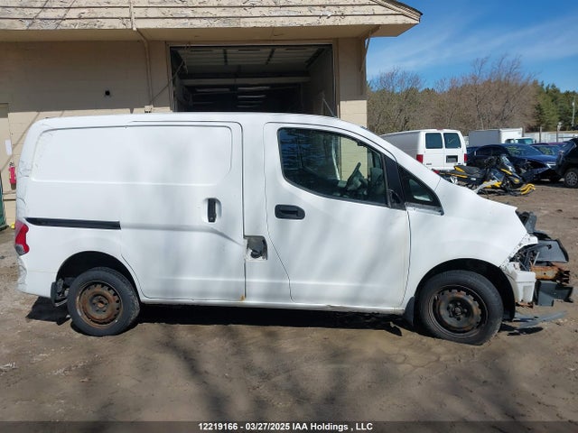 3N6CM0KN9HK704600 Nissan 2017