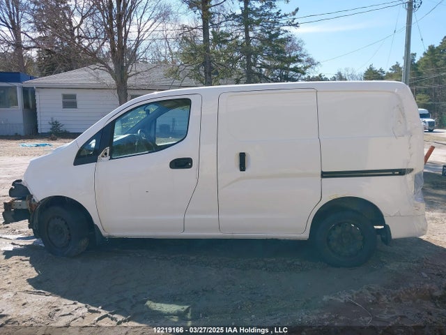 3N6CM0KN9HK704600 Nissan 2017