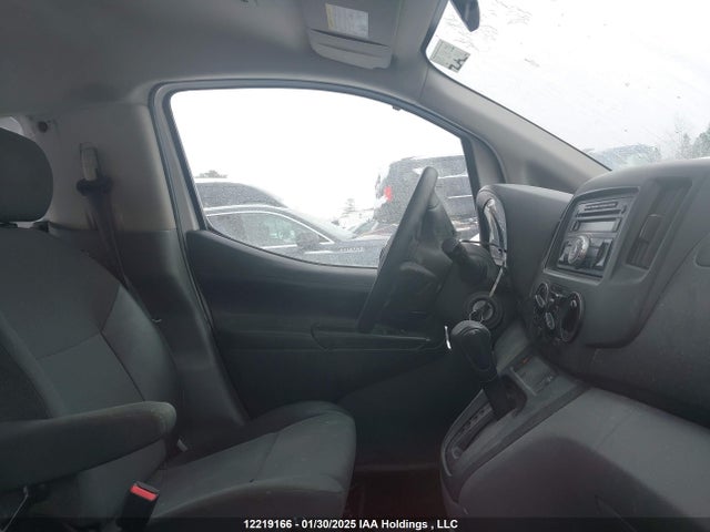 3N6CM0KN9HK704600 Nissan 2017
