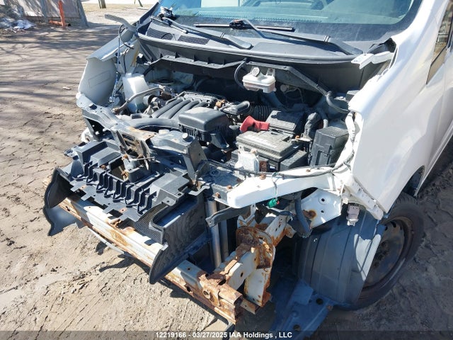 3N6CM0KN9HK704600 Nissan 2017
