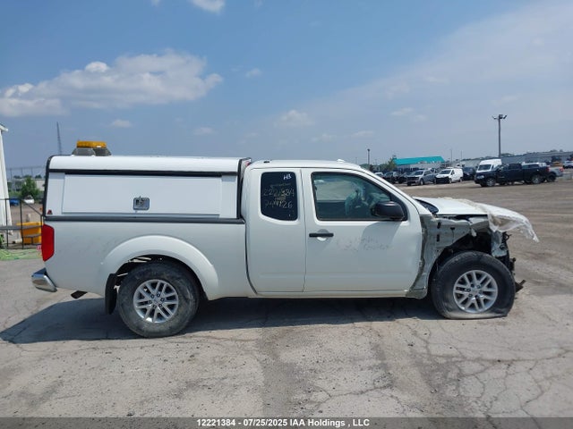 1N6AD0CW0JN744126 Nissan 2018