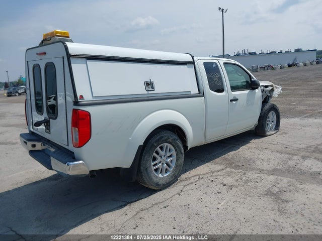 1N6AD0CW0JN744126 Nissan 2018