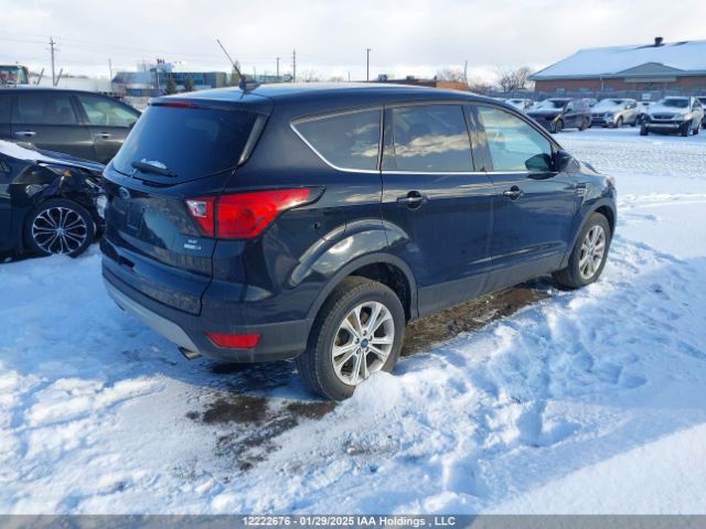 1FMCU9GD2KUB89997 Ford ESCAPE SE