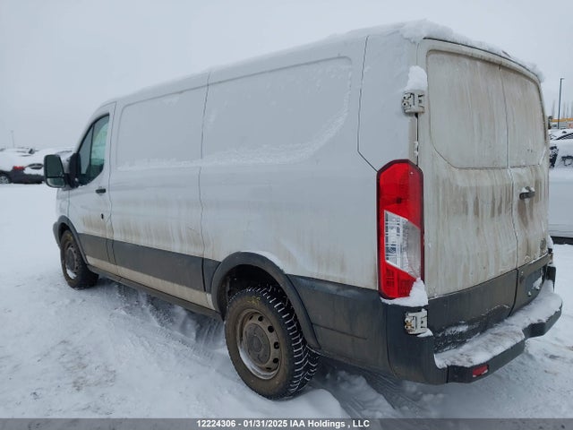 Ford 2018 2018 1FTYE1ZG3JKA18136 Image 3