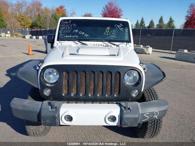 1C4BJWEG9GL148431 Jeep 2016