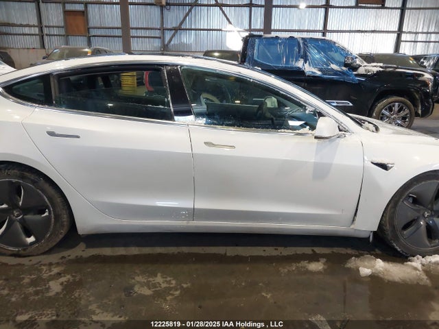 5YJ3E1EA5LF704108 Tesla MODEL 3