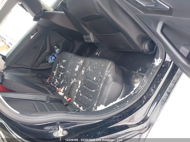 3VWGM7BU8RM012111 Volkswagen tsi