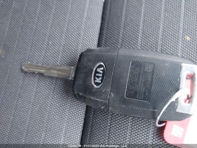 3KPFL4A77JE205277 KIA mpi nu