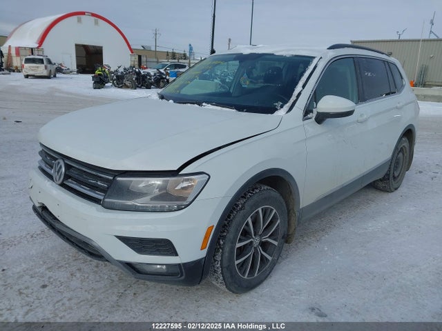 3VV2B7AXXJM153234 Volkswagen Tiguan Comfortline
