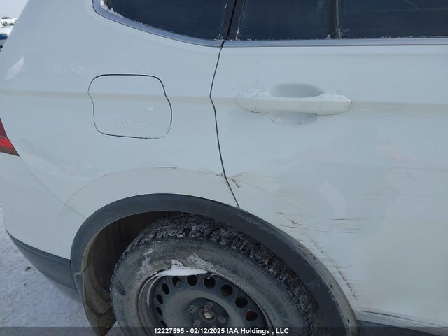 3VV2B7AXXJM153234 Volkswagen Tiguan Comfortline
