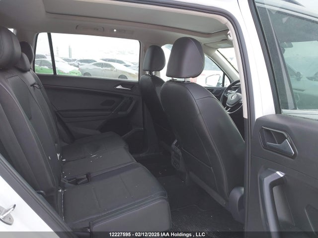 3VV2B7AXXJM153234 Volkswagen Tiguan Comfortline