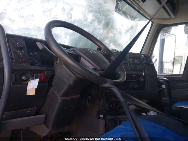 4V4NC9TJ7LN223458 Volvo isx15l