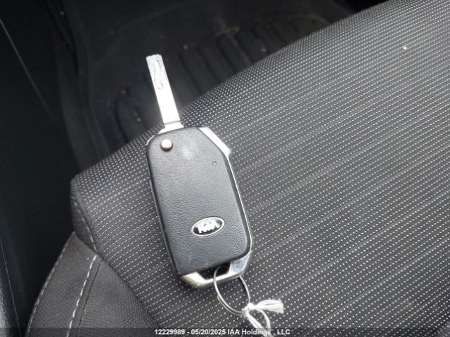 3KPF54AD2ME333575 KIA mpi nu