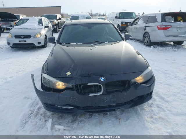 BMW 320i 2014 WBA3C3C58EP661929 Image 12