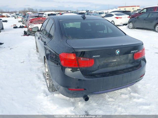 BMW 320i 2014 WBA3C3C58EP661929 Image 3