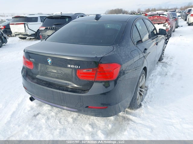 BMW 320i 2014 WBA3C3C58EP661929 Image 4