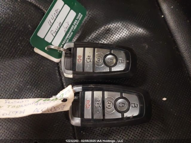 3FA6P0RU8KR155593 Ford Fusion Titanium