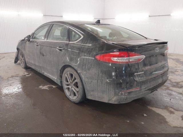 3FA6P0RU8KR155593 Ford Fusion Titanium