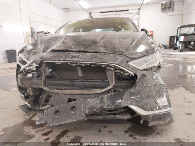 3FA6P0RU8KR155593 Ford Fusion Titanium