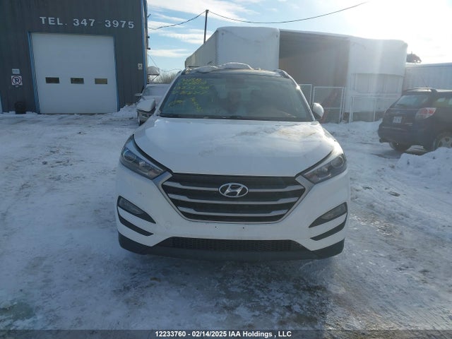 12233760 :رقم المزاد ، KM8J3CA40JU768307 vin ، 2018 Hyundai Tucson Se 2.0l مزاد بيع