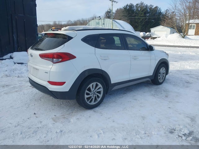 12233760 :رقم المزاد ، KM8J3CA40JU768307 vin ، 2018 Hyundai Tucson Se 2.0l مزاد بيع