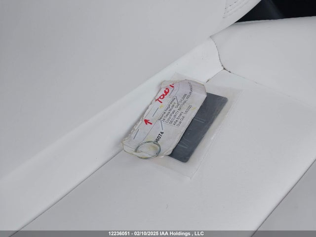 7SAYGDEE5RF990638 Tesla Model Y